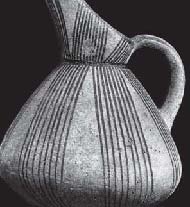 Сосуд стиля Агиос Онуфриос из Кипарисси, Крит. Терракота. Ок. 2500 до н. э.