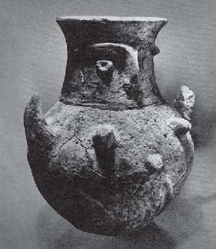 Антропоморфный сосуд из Трои II. Терракота. 2500—2250 гг. до н. э.